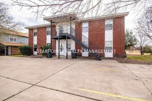 featured image of 1703 Cedarhill Dr Apt C #Apt C