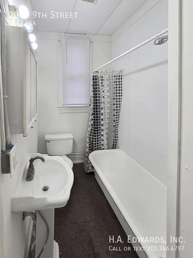 2016 9th St - Photo 7 of 8