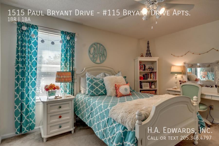 1515 Paul W Bryant Dr - Photo 3 of 34