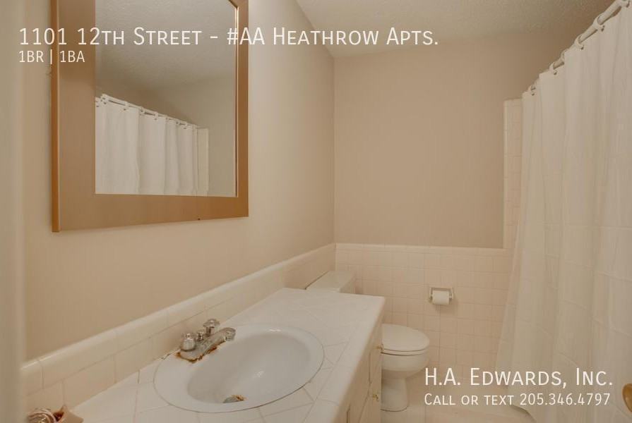 1101 12th St - Photo 2 of 8
