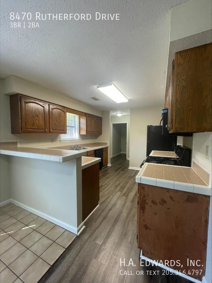 8470 Rutherford Dr - Photo 5 of 10