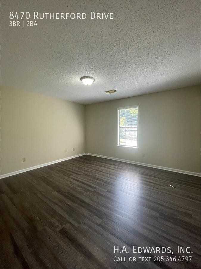 8470 Rutherford Dr - Photo 7 of 10