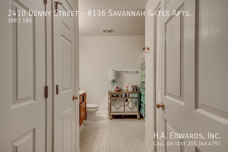 2410 Denny St - Photo 2 of 8