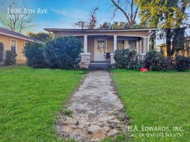 1606 5th Ave - Photo 1 of 1