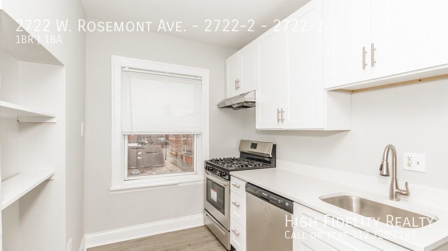 2722 W Rosemont Ave #2722-2 - Photo 3 of 7