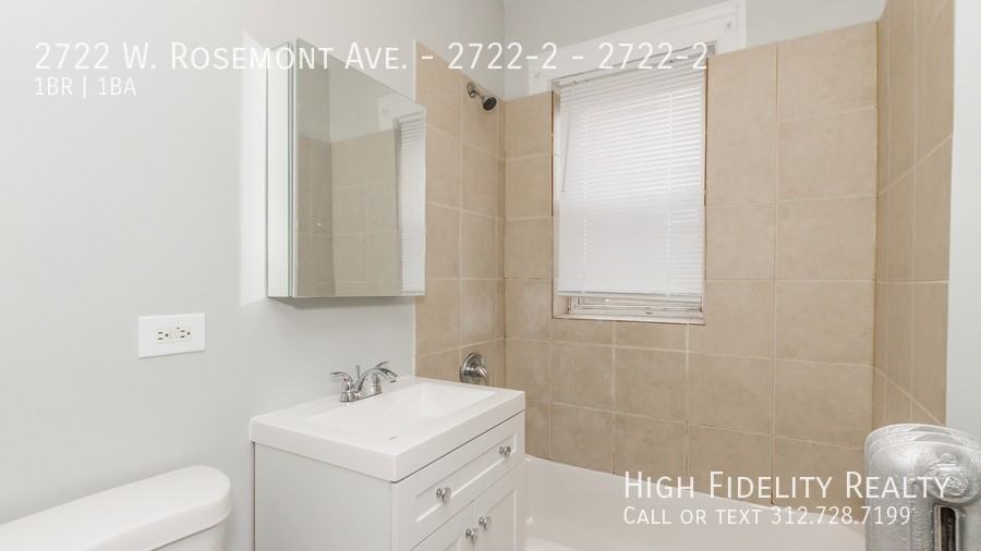 2722 W Rosemont Ave #2722-2 - Photo 7 of 7