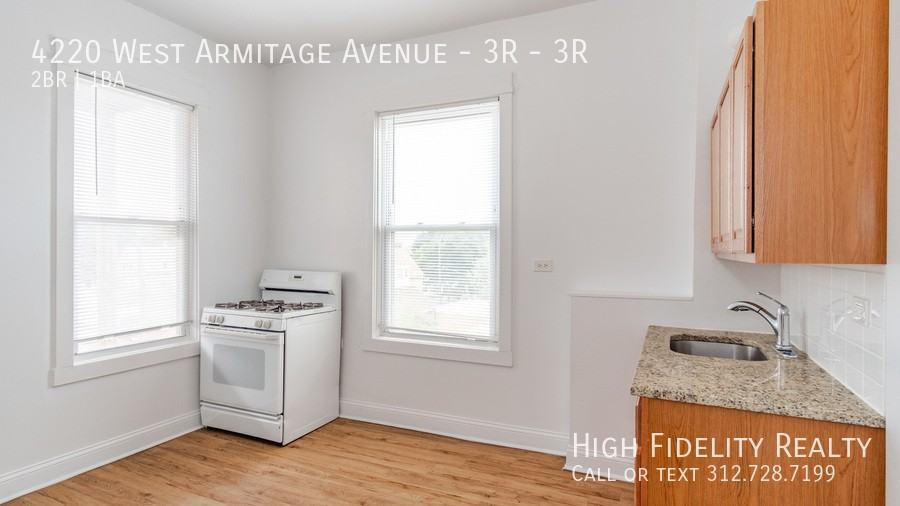 4220 W Armitage Ave Apt 3r #3R - Photo 2 of 10