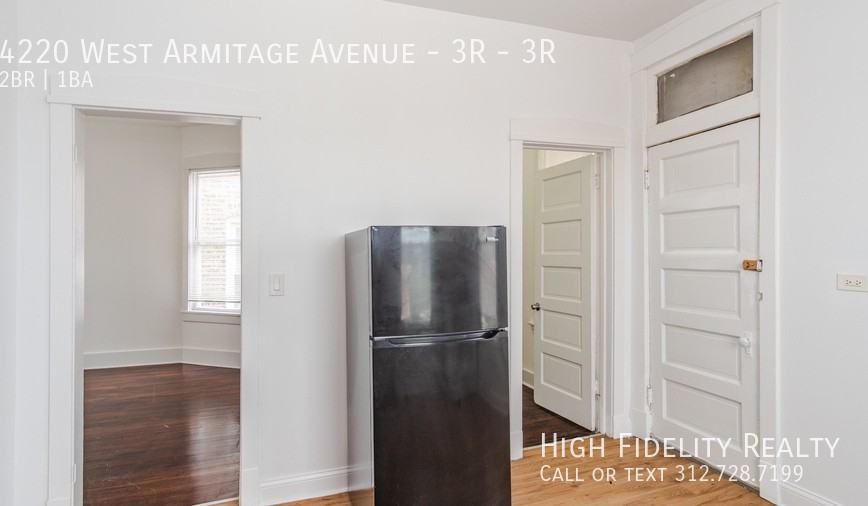 4220 W Armitage Ave Apt 3r #3R - Photo 4 of 10