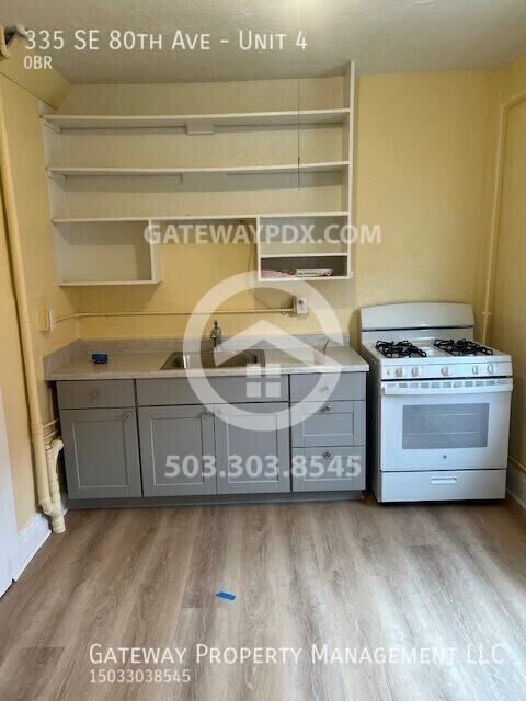 335 Se 80th Ave #4 - Photo 3 of 11