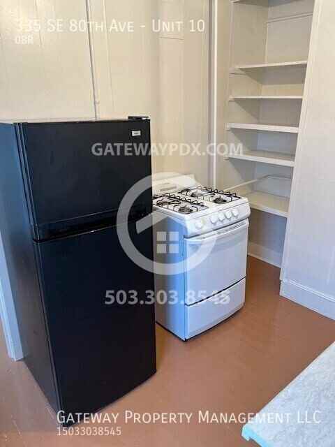 335 Se 80th Ave #10 - Photo 4 of 9