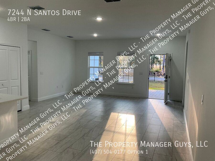 7244 N Santos Dr - Photo 3 of 9