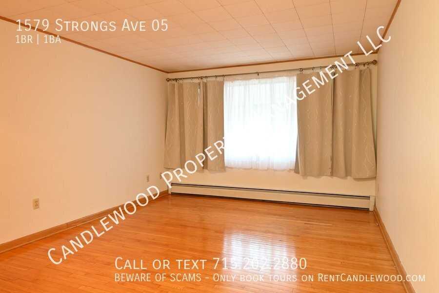 1579 Strongs Ave - Photo 3 of 19