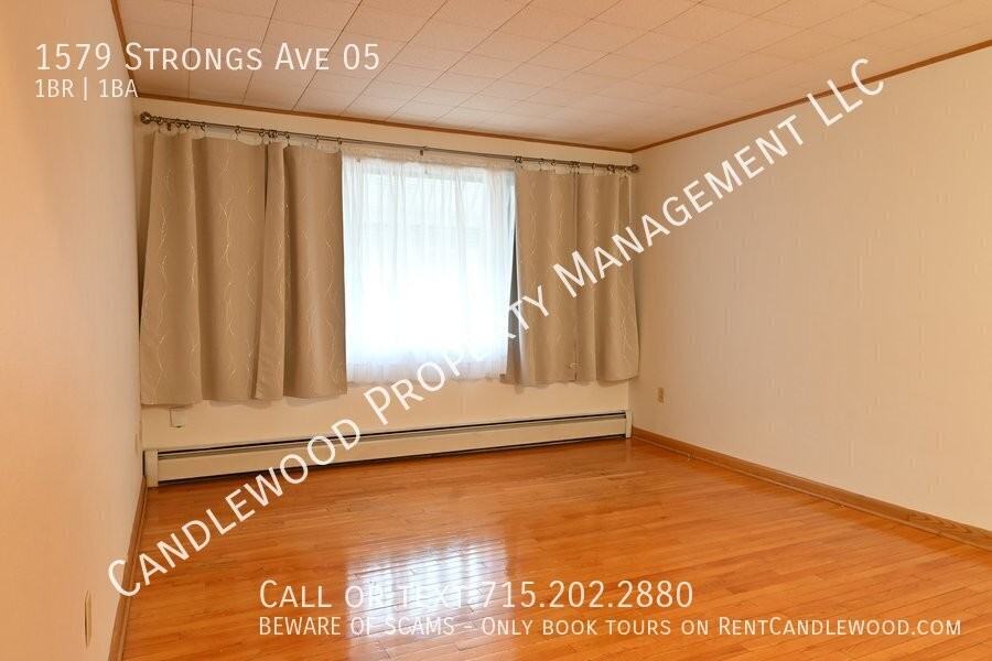 1579 Strongs Ave - Photo 4 of 19