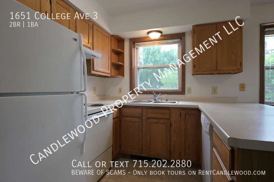 1651 College Ave - Photo 3 of 11