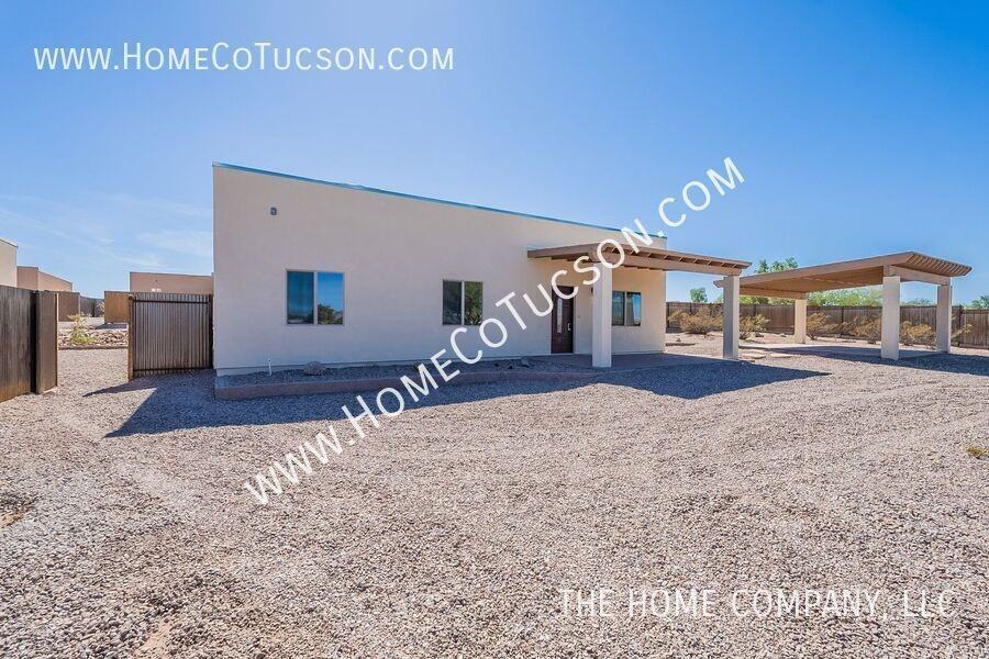 5704 E Hermans Rd - Photo 7 of 50