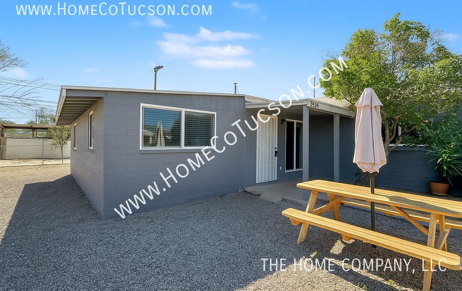 2404 E Cameron Vis - Photo 4 of 26