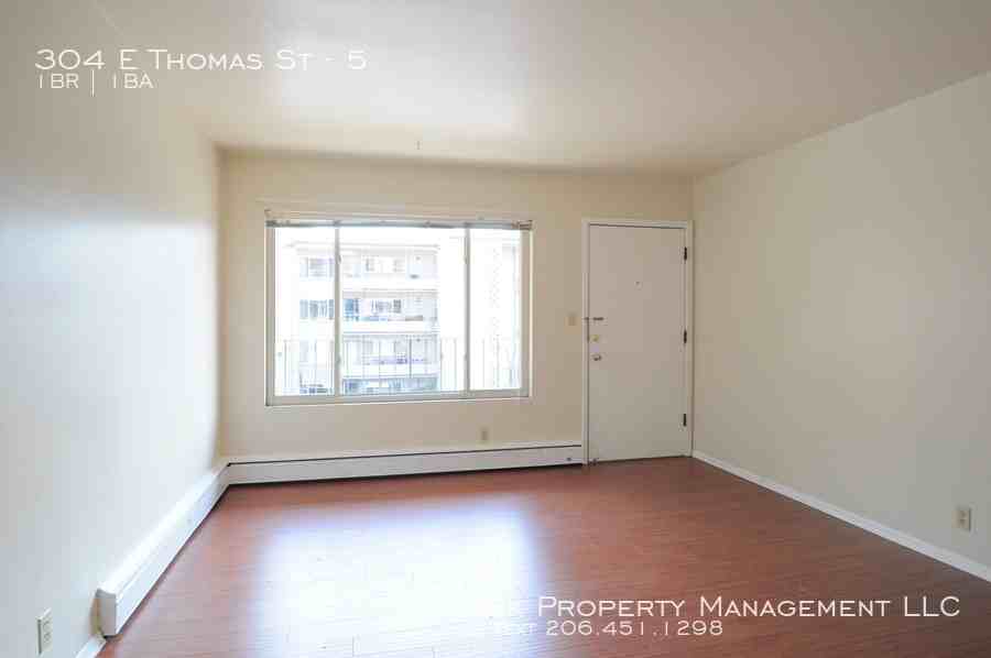 304 E Thomas St #5 - Photo 3 of 13