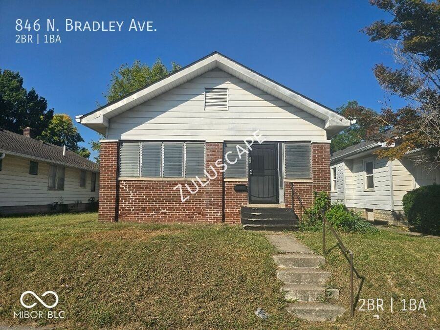 846 N Bradley Ave