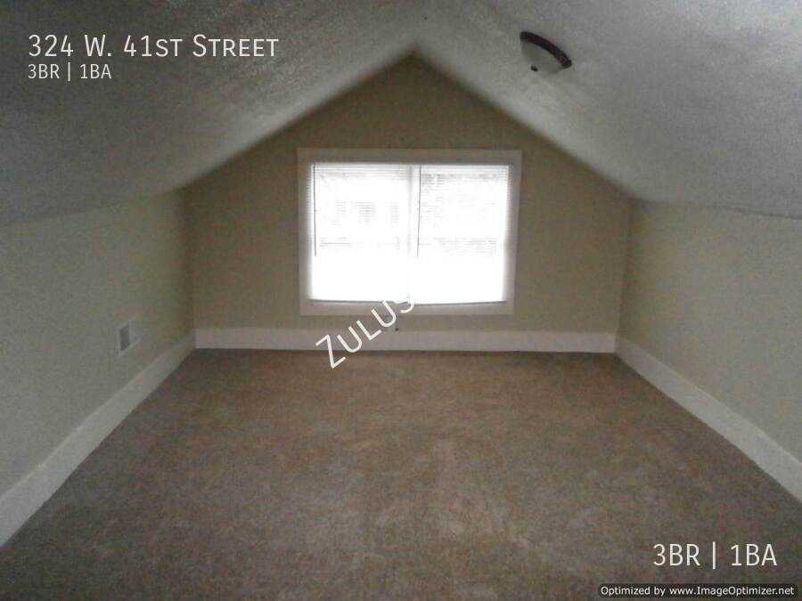 324 W 41st St - Photo 4 of 12