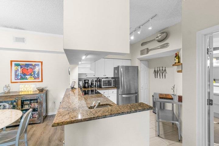 1408 Tuscany Way - Photo 4 of 8