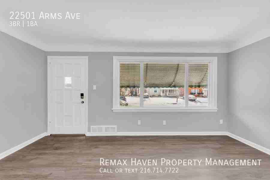 22501 Arms Ave - Photo 3 of 27