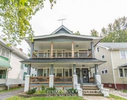 featured image of 919 Helmsdale Rd #UP