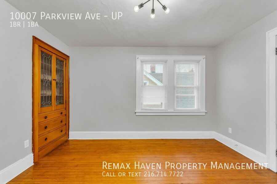 10007 Parkview Ave #UP - Photo 4 of 21