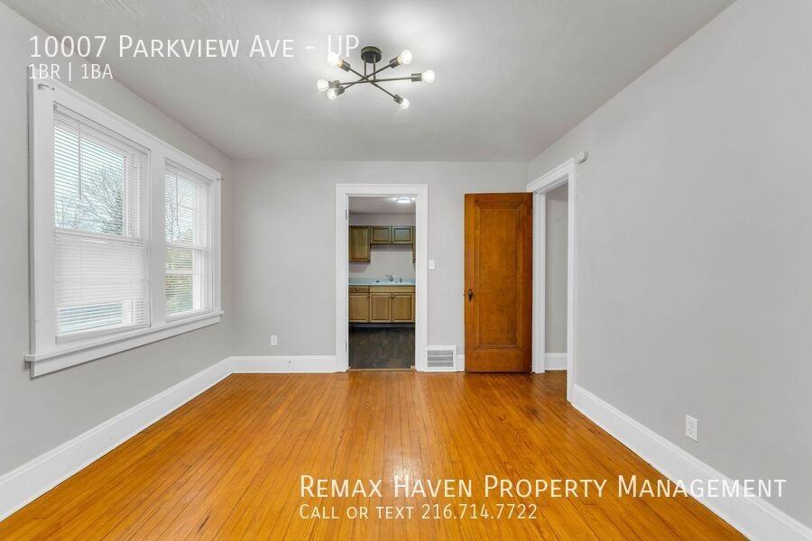 10007 Parkview Ave #UP - Photo 7 of 21