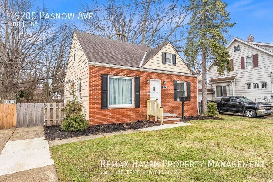 19205 Pasnow Ave - Photo 2 of 24