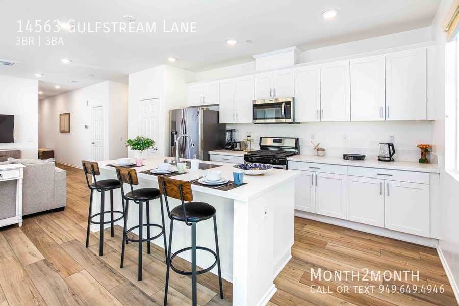 14563 Gulfstream Ln - Photo 7 of 30