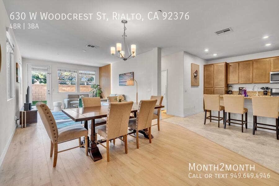 630 W Woodcrest St - Photo 3 of 50