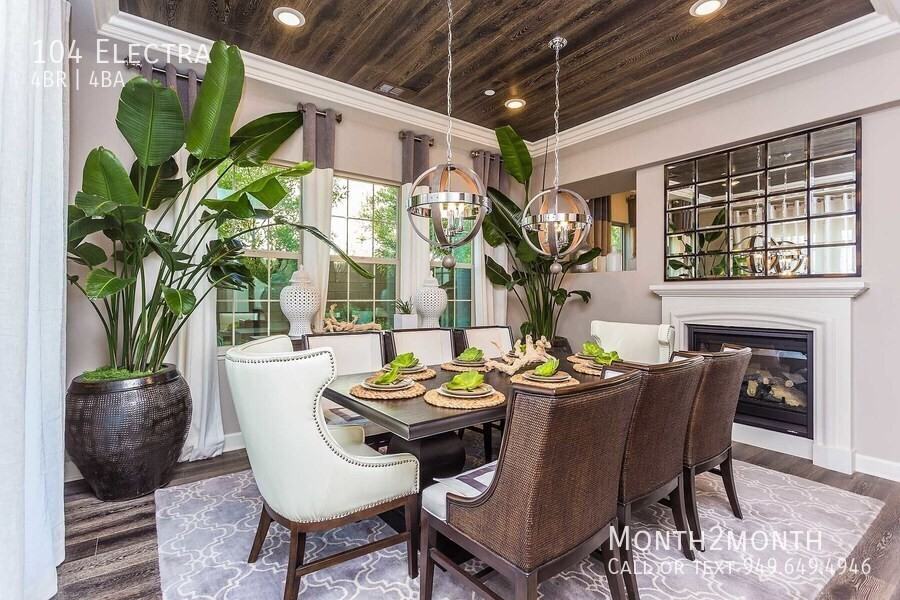 104 Electra - Photo 2 of 32