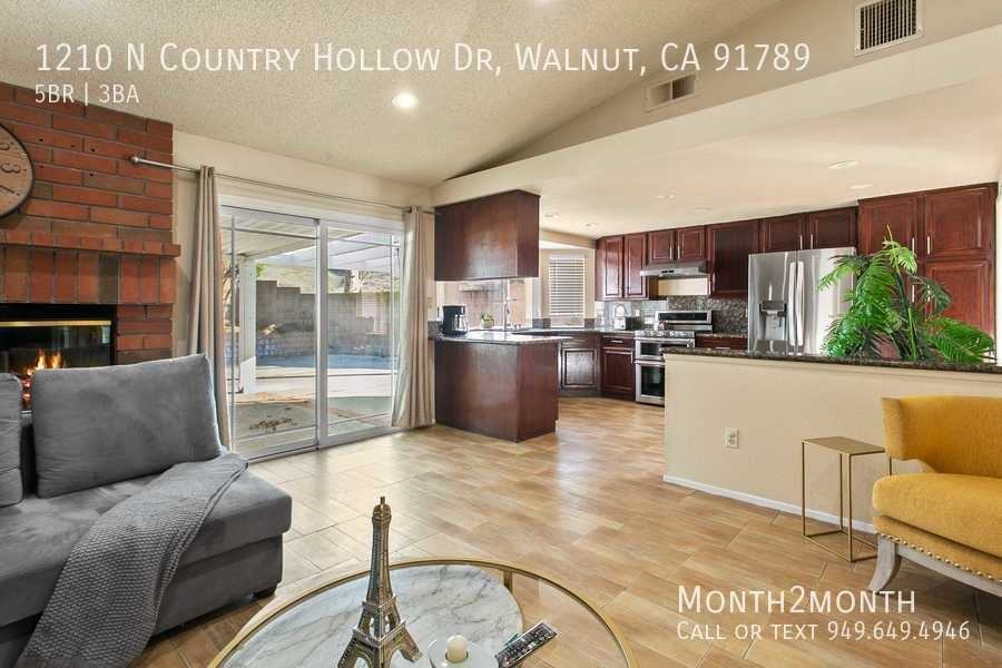 1210 N Country Hollow Dr - Photo 2 of 14