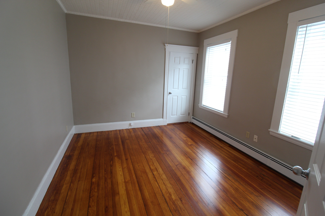 38 Warner St - Photo 3 of 6