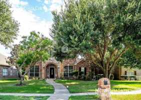 featured image of 2137 Goliad Cir