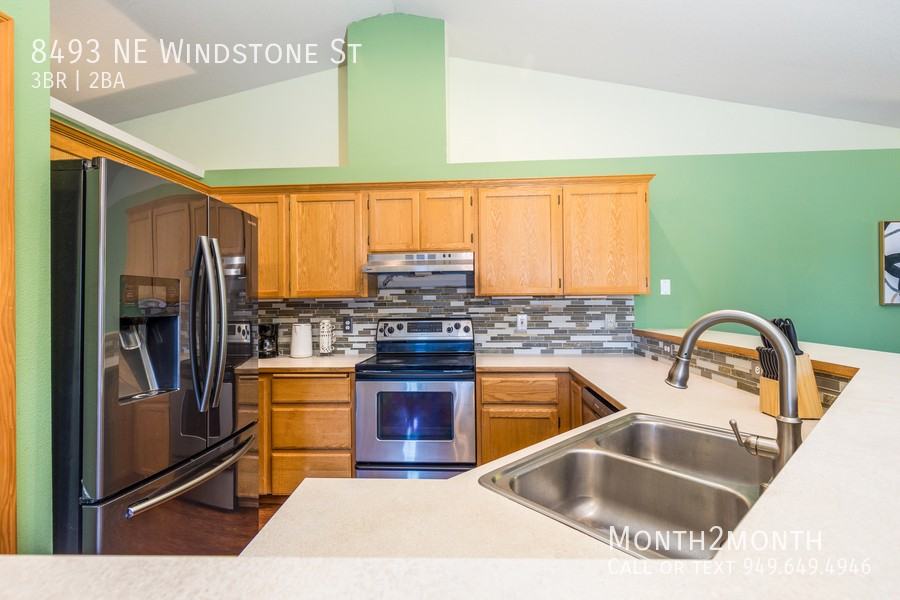 8493 Ne Windstone St - Photo 7 of 22