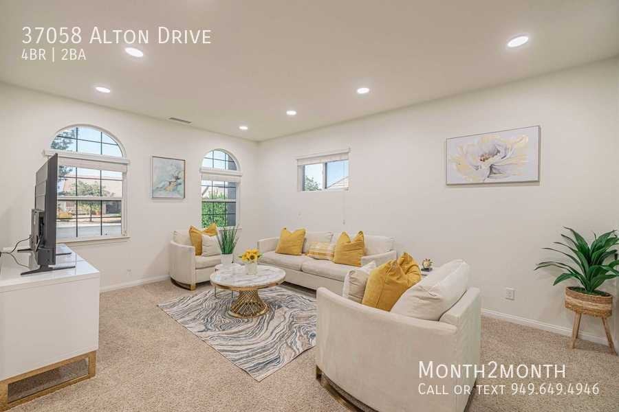 37058 Alton Dr - Photo 5 of 36