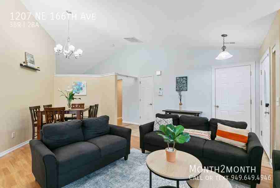 1207 Ne 166th Ave - Photo 4 of 31