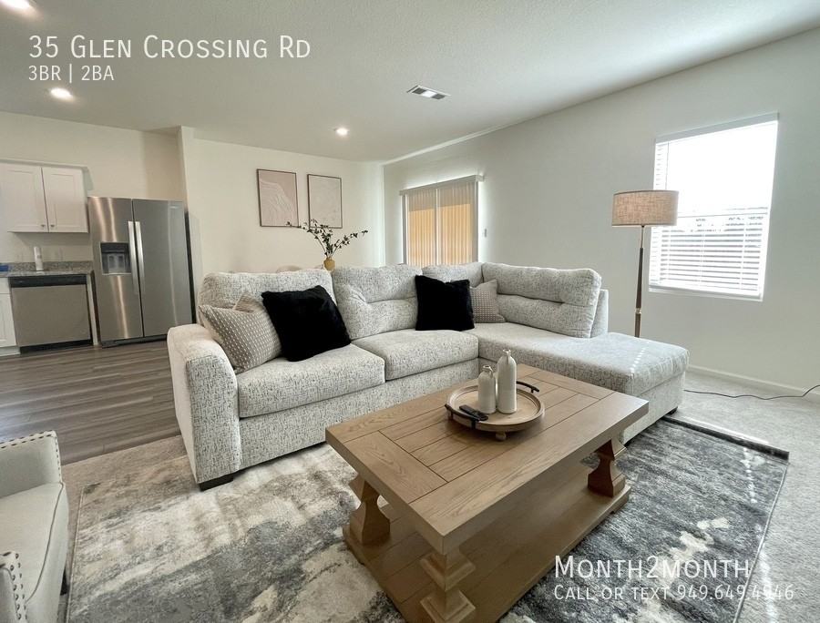 35 Glen Crossing Rd - Photo 3 of 26