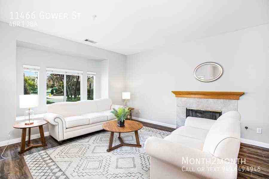 11466 Gower St - Photo 2 of 26