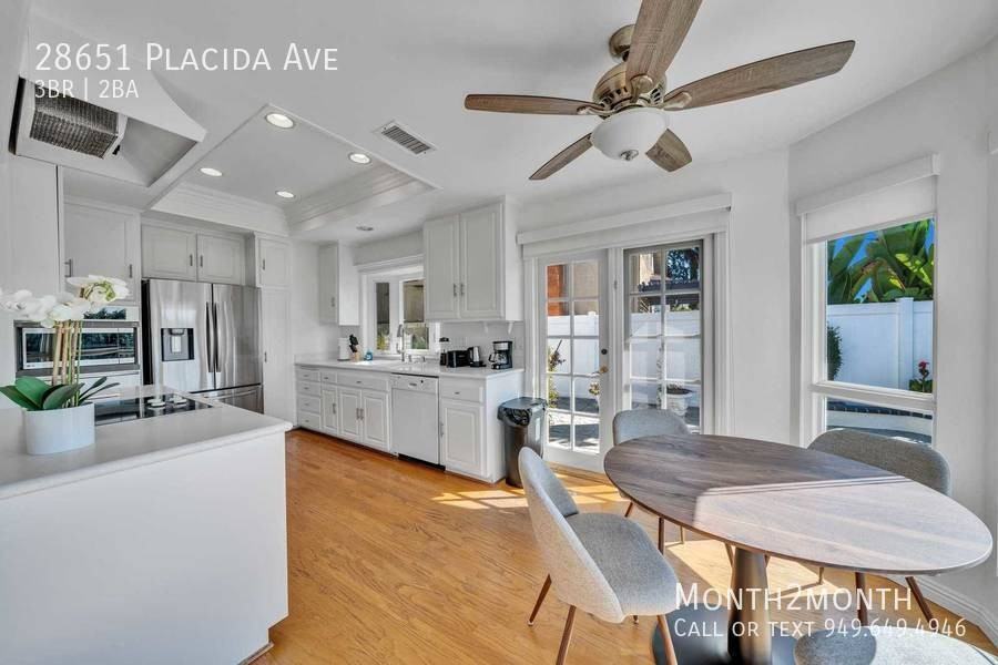 28651 Placida Ave - Photo 4 of 28