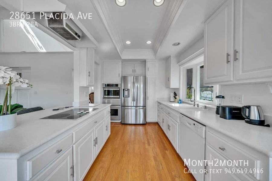 28651 Placida Ave - Photo 7 of 28