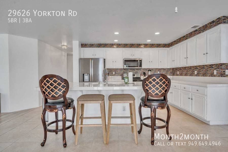 29626 Yorkton Rd - Photo 5 of 41