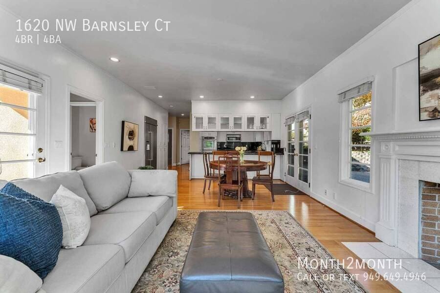 1620 Nw Barnsley Ct - Photo 5 of 35