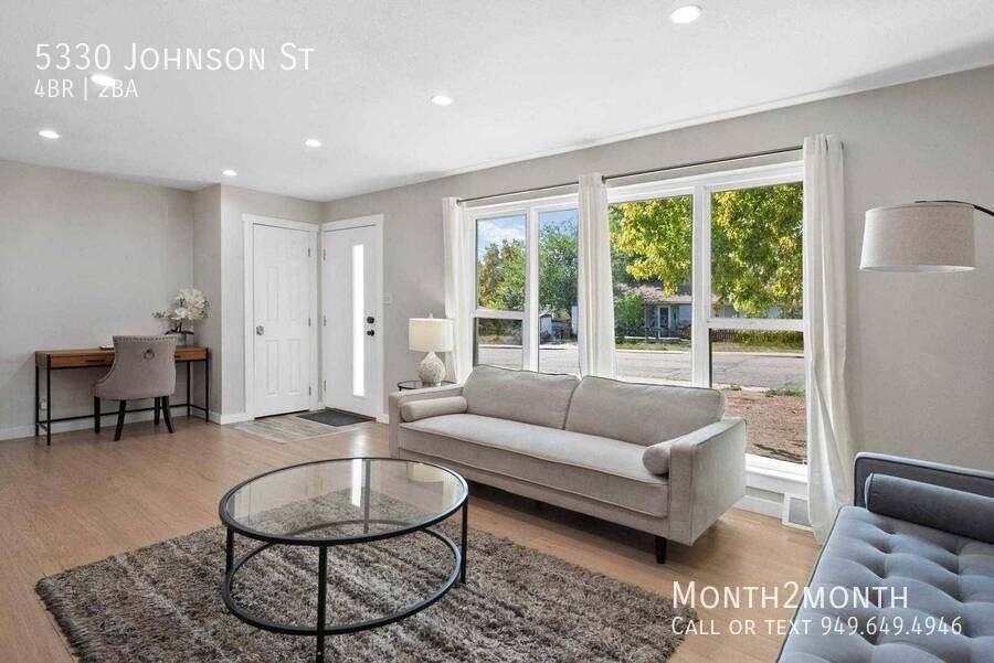 5330 Johnson St - Photo 2 of 22