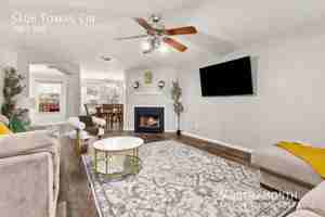 featured image of 5406 Tomas Cir
