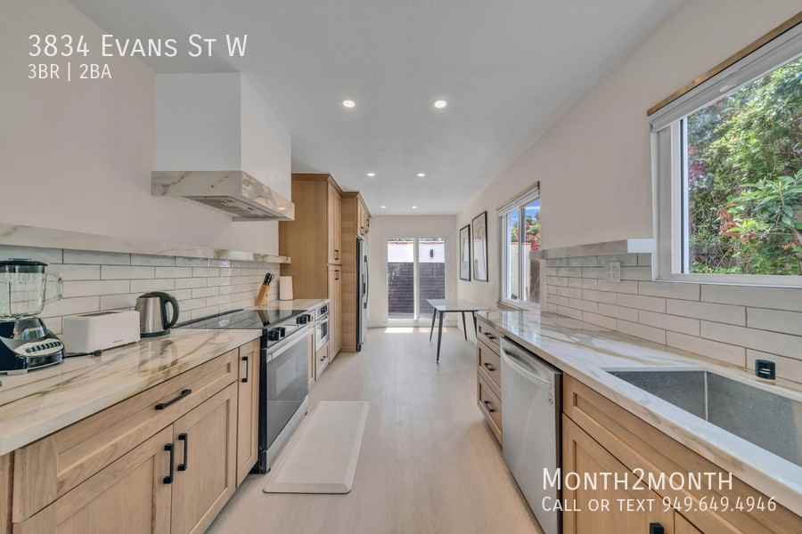 3834 Evans St - Photo 6 of 34