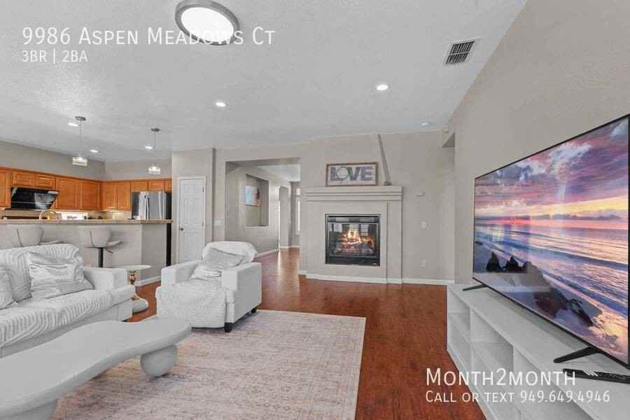 9986 Aspen Meadows Ct - Photo 2 of 42