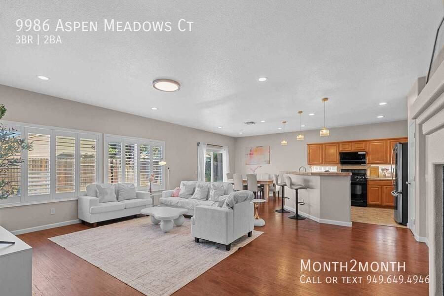 9986 Aspen Meadows Ct - Photo 3 of 42