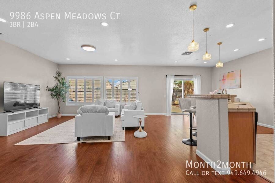 9986 Aspen Meadows Ct - Photo 6 of 42